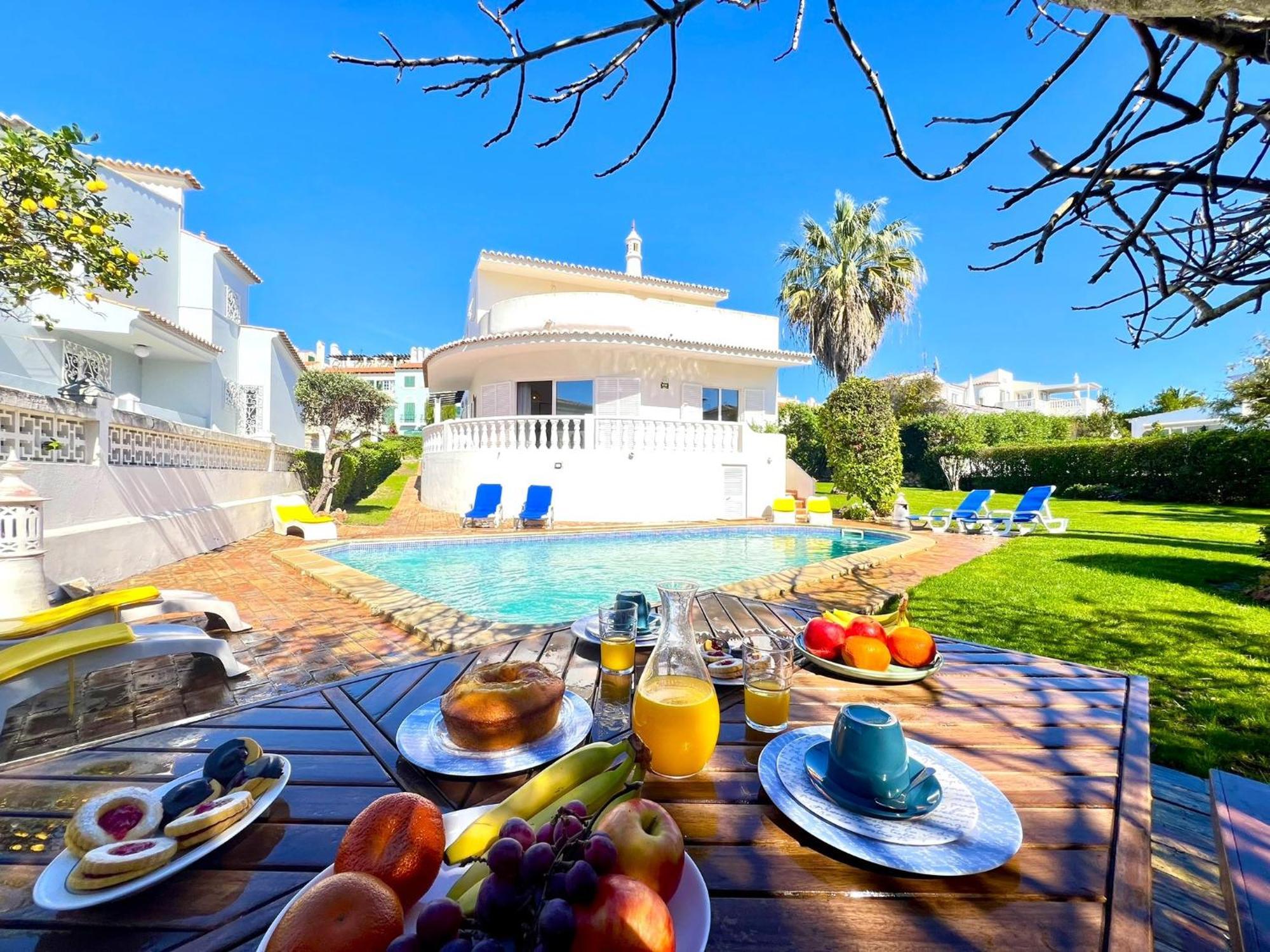 Vilamoura Brightness Villa With Pool By Homing Exteriör bild